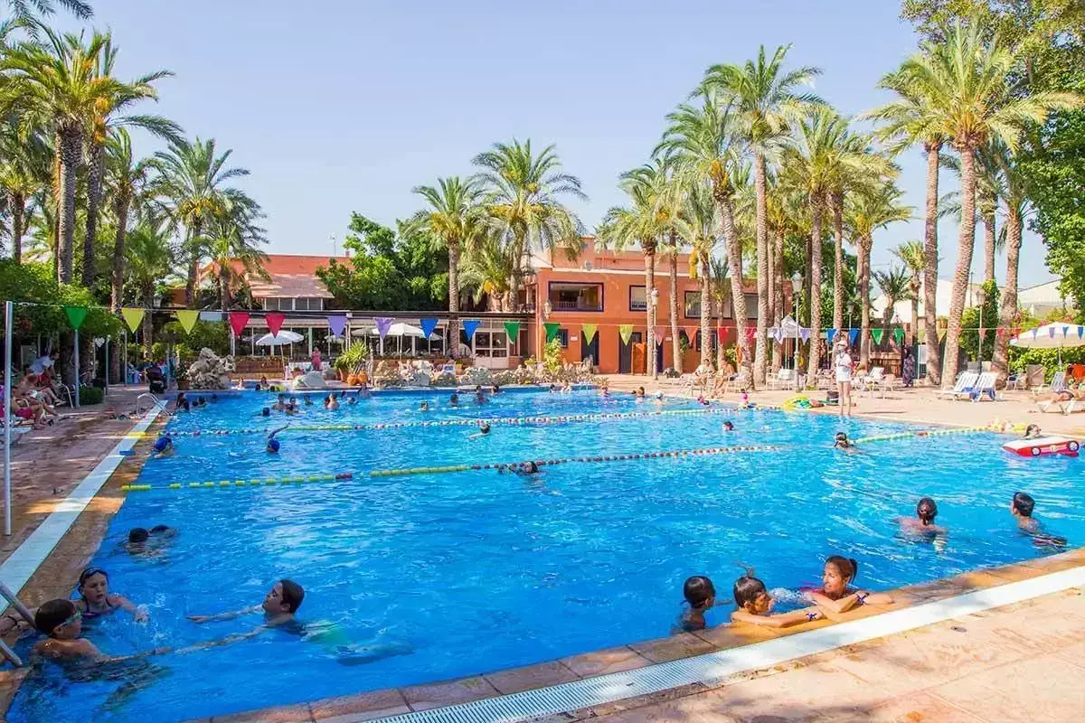Piscina Camping Las Palmeras