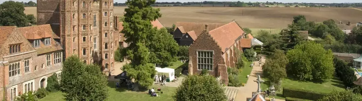 Location Camping Layer Marney Tower - FeatherDown