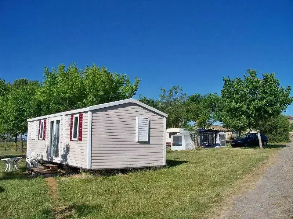 Chalet-Bungalow Camping Le Bardou