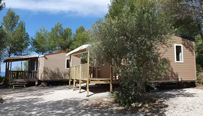 Camping le Cézanne.