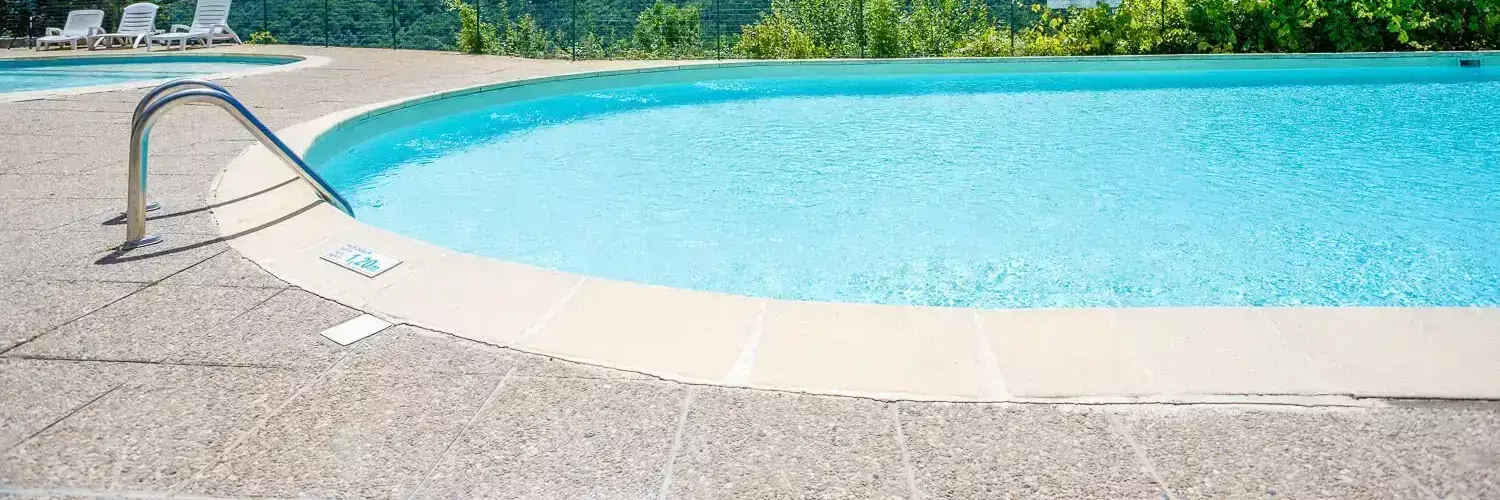 Piscina Camping Le Champ Long