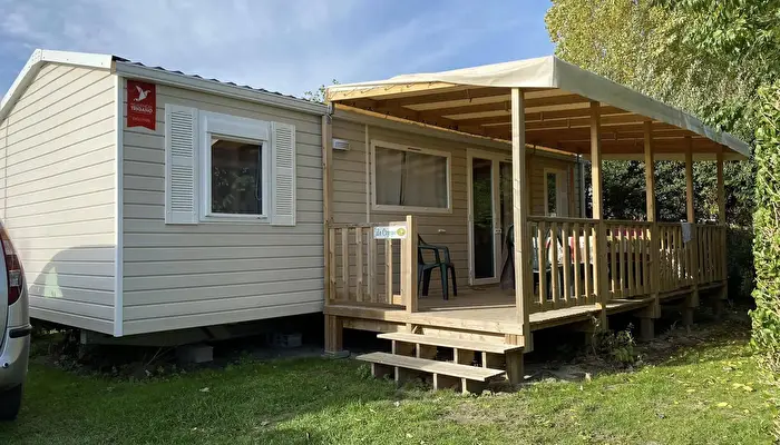 Camping Le Champ Neuf.