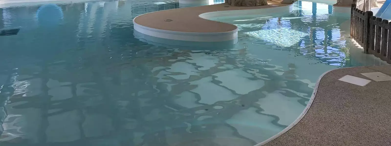 Piscina Camping Le Champ Neuf