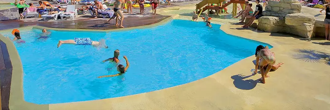 Piscina Camping Le Chene Gris