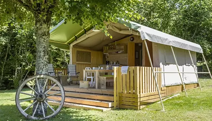 Camping Le Clos De Banes.