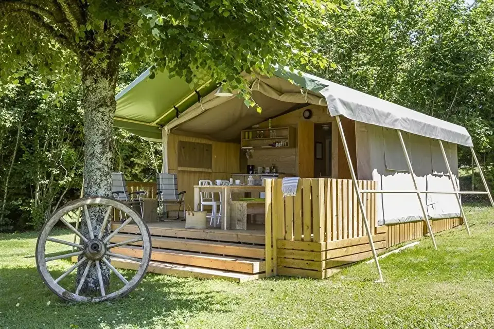 Camping Le Clos De Banes