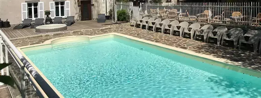 Piscina Camping Le Clos De Banes