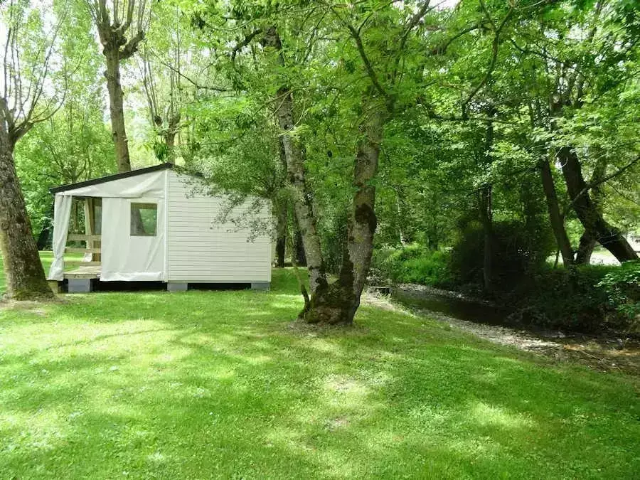 Chalet-Bungalow-Huisje Camping Le Clos Des Peupliers