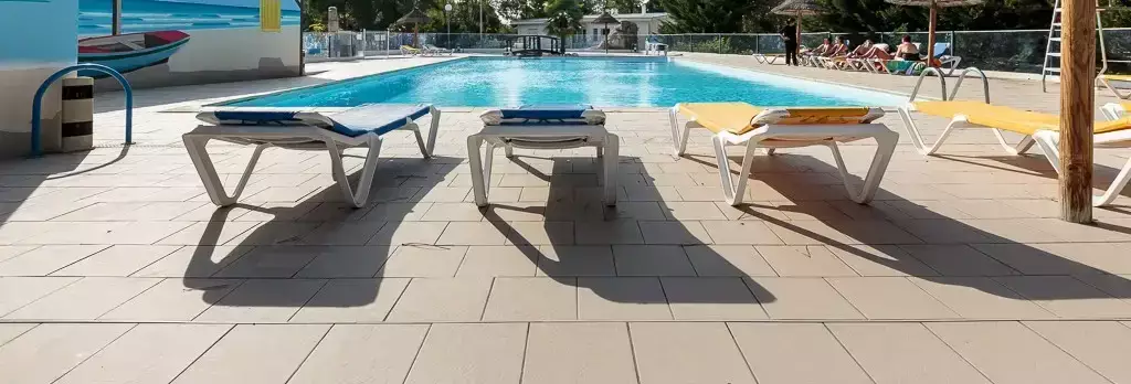 Zwembad Camping Le Dauphin