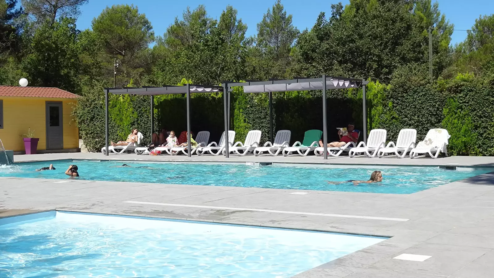 Zwembad Camping Le Devançon