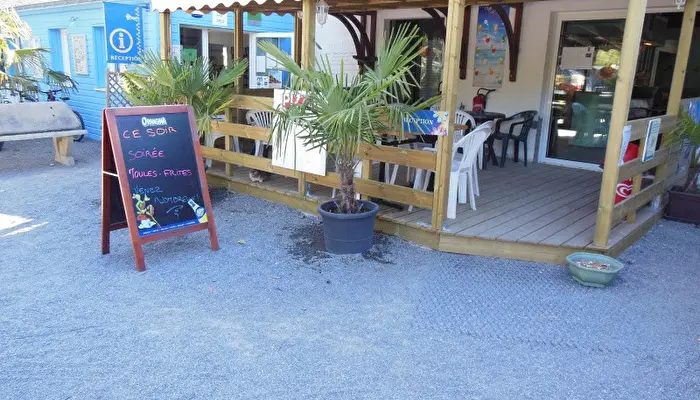 Camping Le Domaine De Pont Mahé.