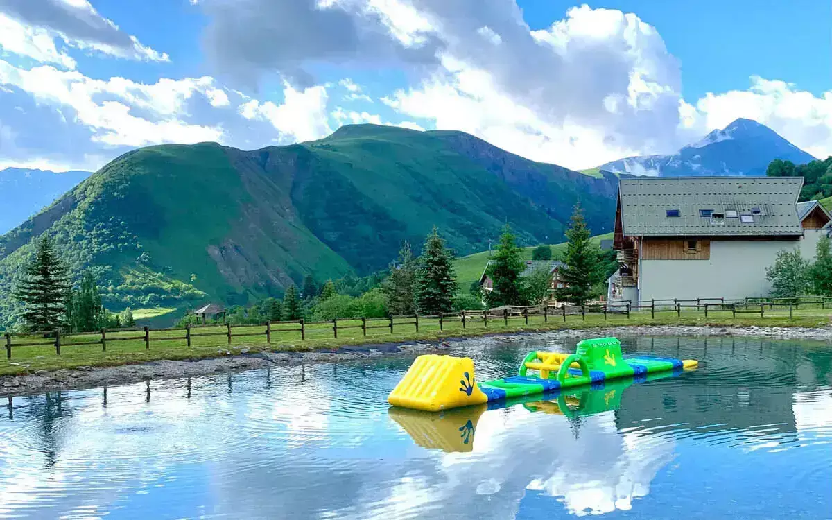 Nuotare nel lago o nello stagno Camping Le Domaine du Trappeur