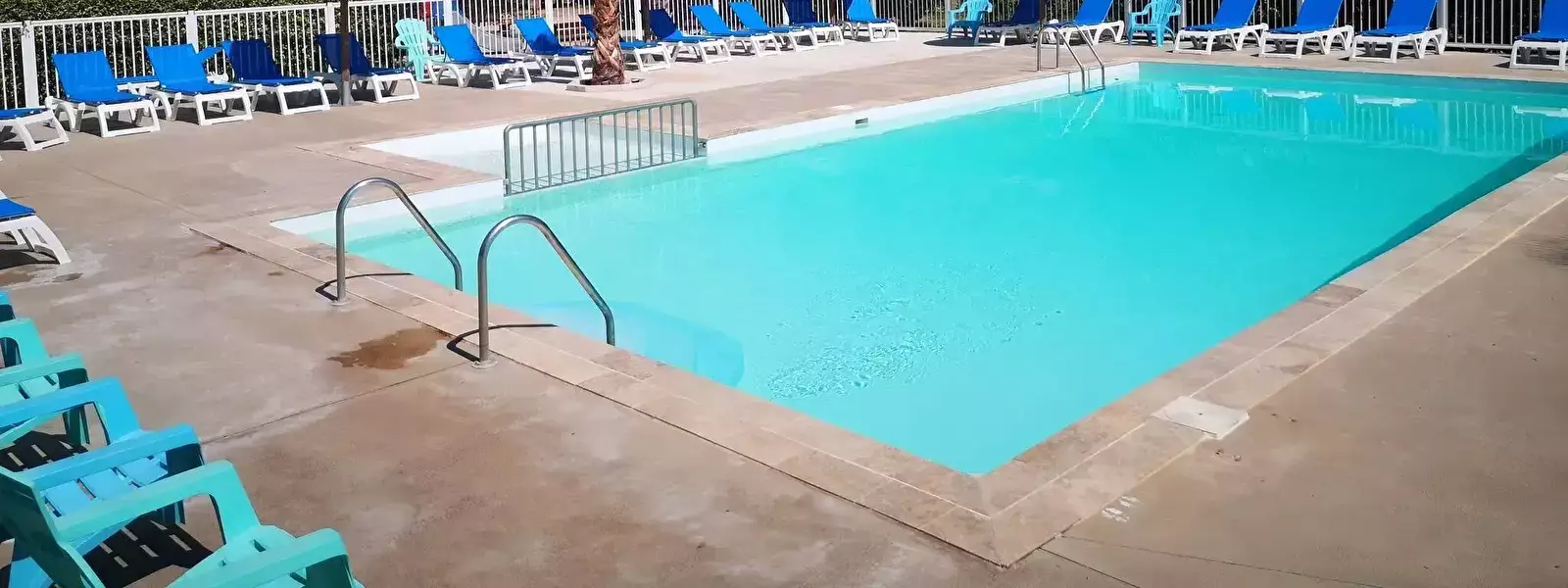 Piscina Camping Le Fou Du Roi - Flower