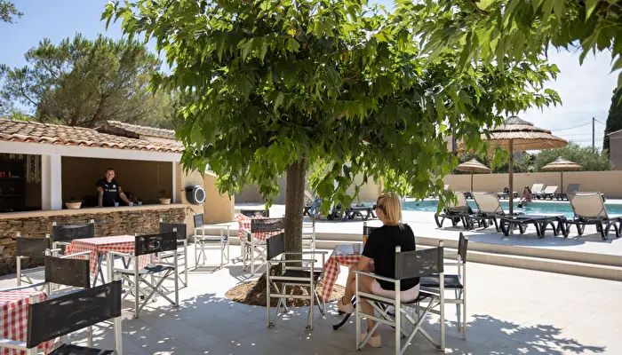 Camping Le Hameau des Pins.