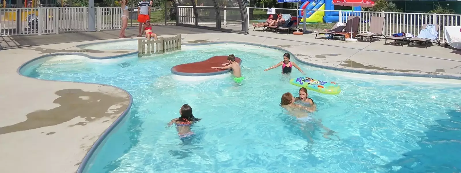 Piscina Camping Le Haut Dick