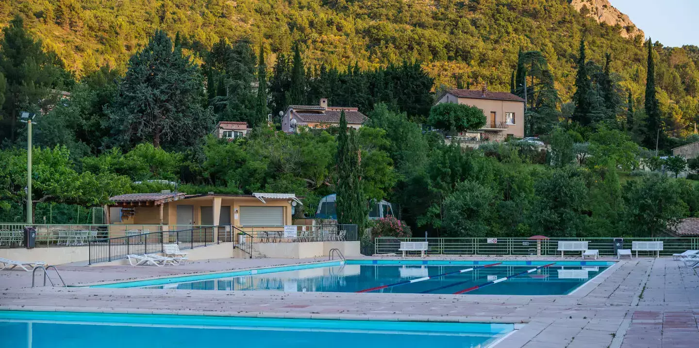 Piscina Camping Le Jalinier