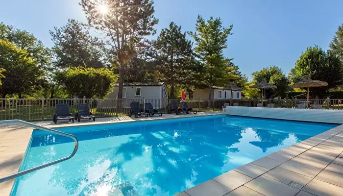 Camping le Jardin de Sully.