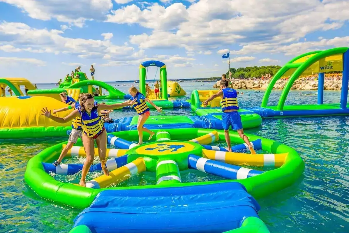 Waterpark Camping Le Lac Des Vieilles Forges - Marvilla Parks