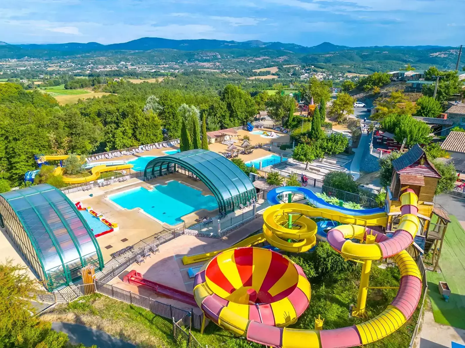 Plavecký bazén Camping Le Merle Roux - Capfun