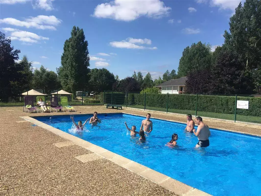 Zwembad Camping Le Moredena