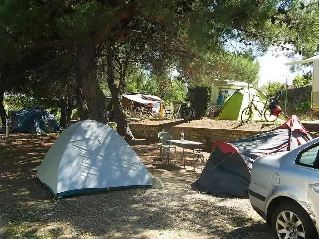 Camping Le Nice - Campotel de l'Orb in Roquebrun, Frankreich (2026) |  JetCamp.com