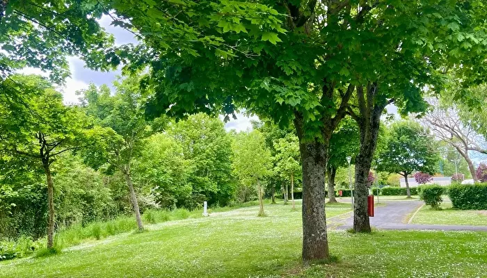 Camping Le Paradis - Onlycamp.