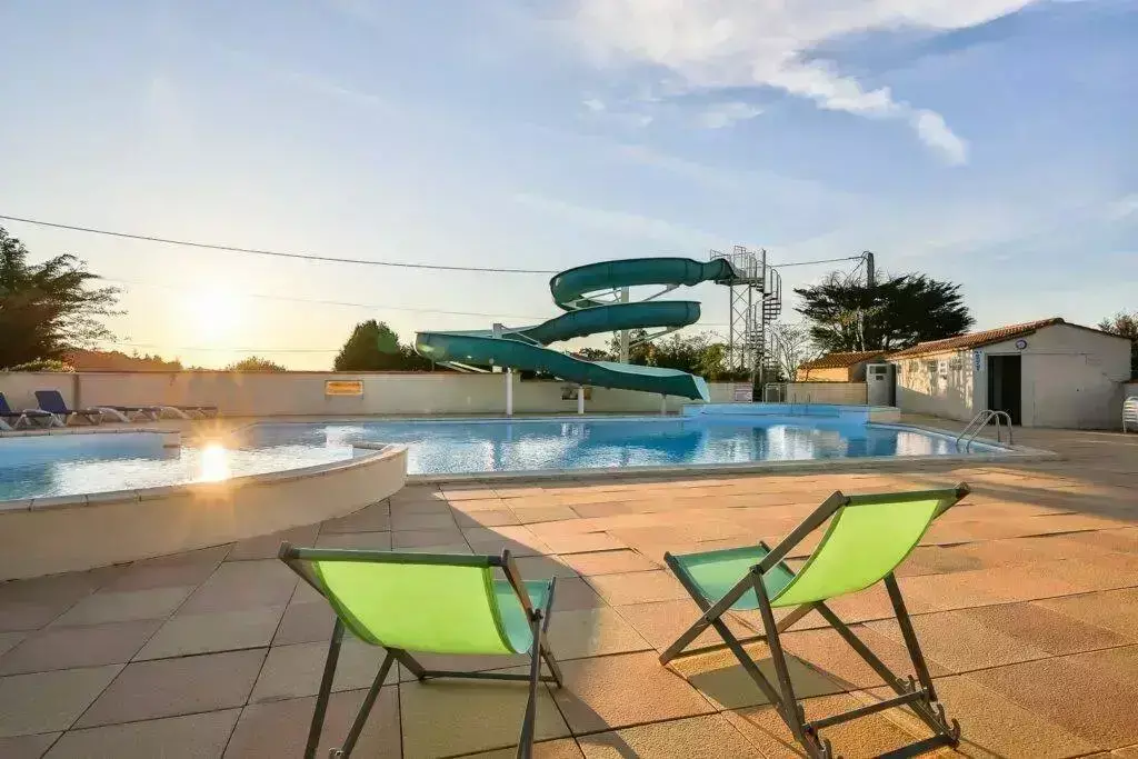 Piscina Camping Le Pavillon