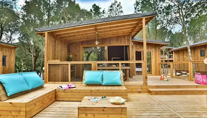 Camping Le Petit Rocher - Oléla.