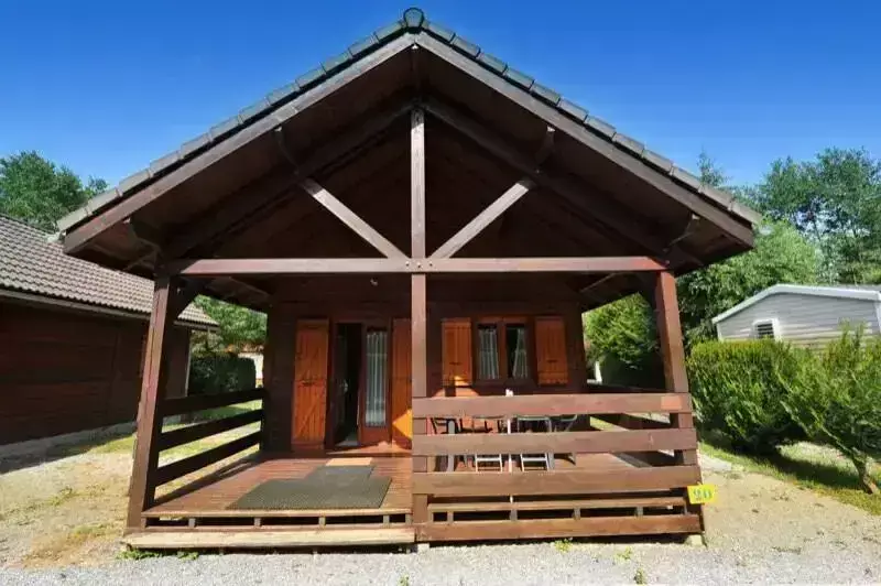 Chalet-Bungalow-Huisje Camping Le Polé