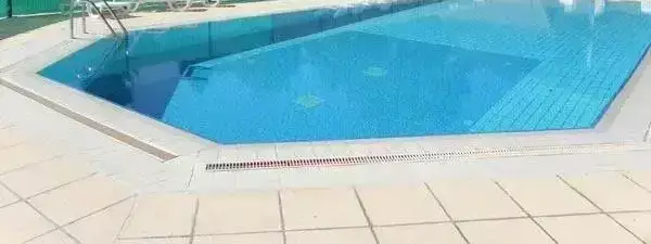 Zwembad Camping Le Polé