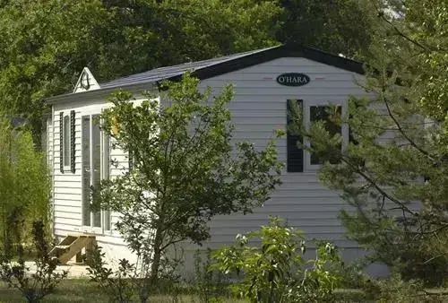 Hytte-Bungalow Camping Le Pontet