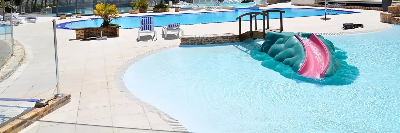 Piscina Camping Le Raguenes Plage