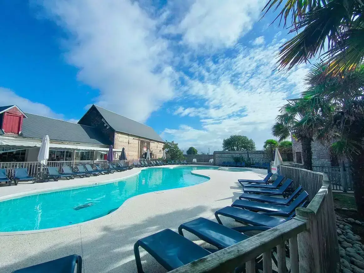 Piscina Camping Le Ridin