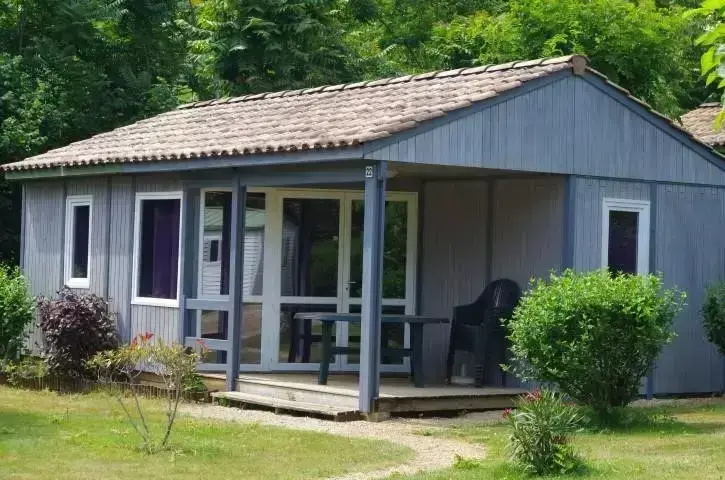 Chalet-Bungalow Camping Le Tiradou