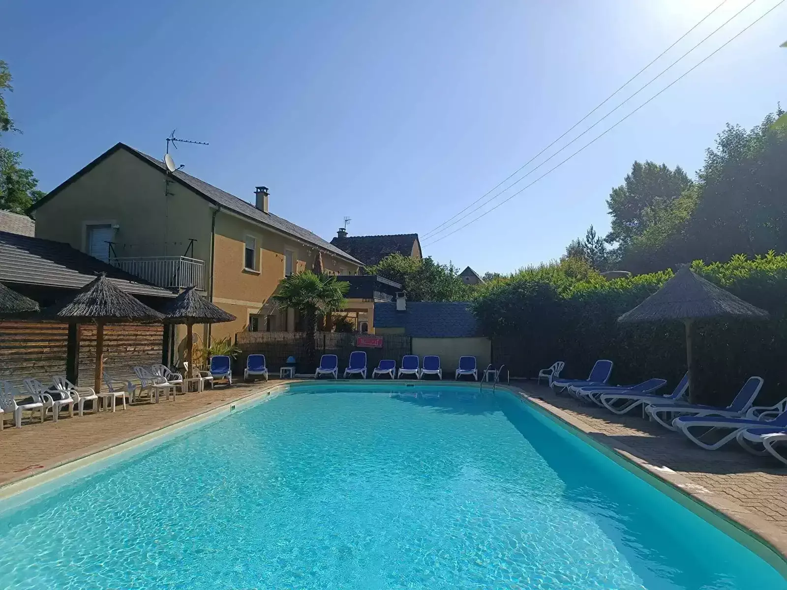 Piscina Camping Le Tivoli Mende