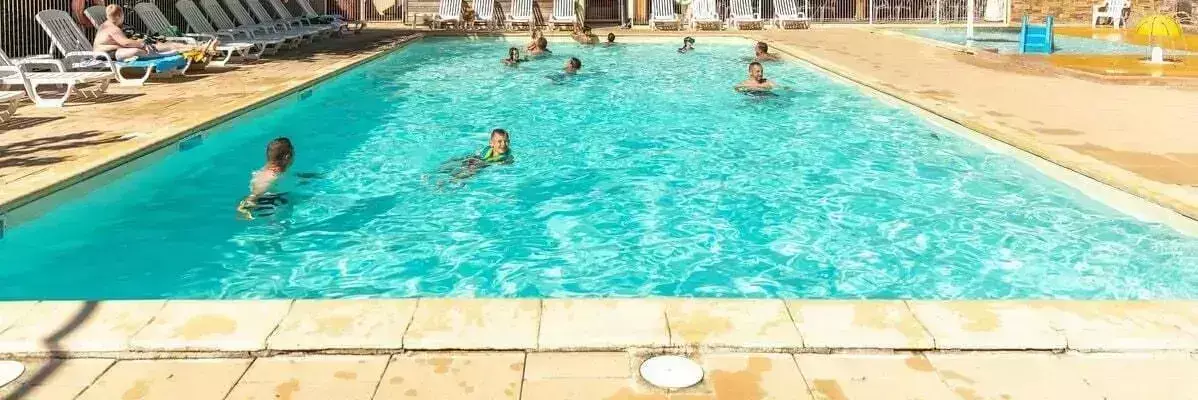 Zwembad Camping Le Val de Cesse