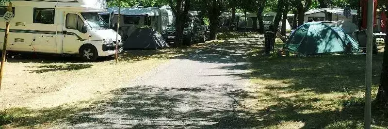 Piazzola Camping le Val de l'Arre - Flower