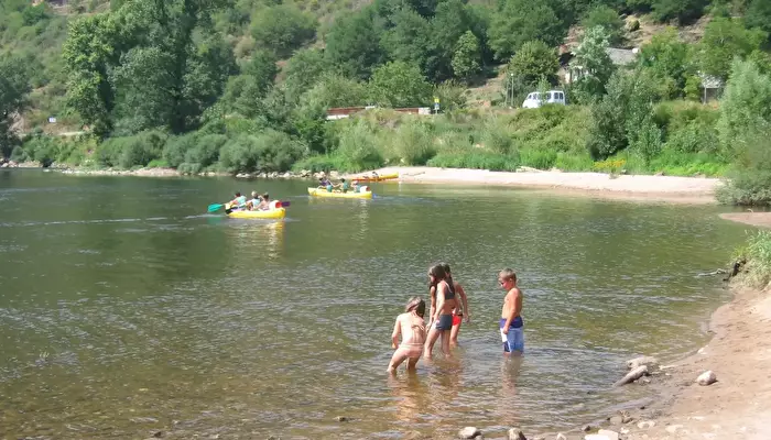 Camping Le Val De Saures.