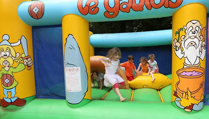 Camping Le Val De Trie