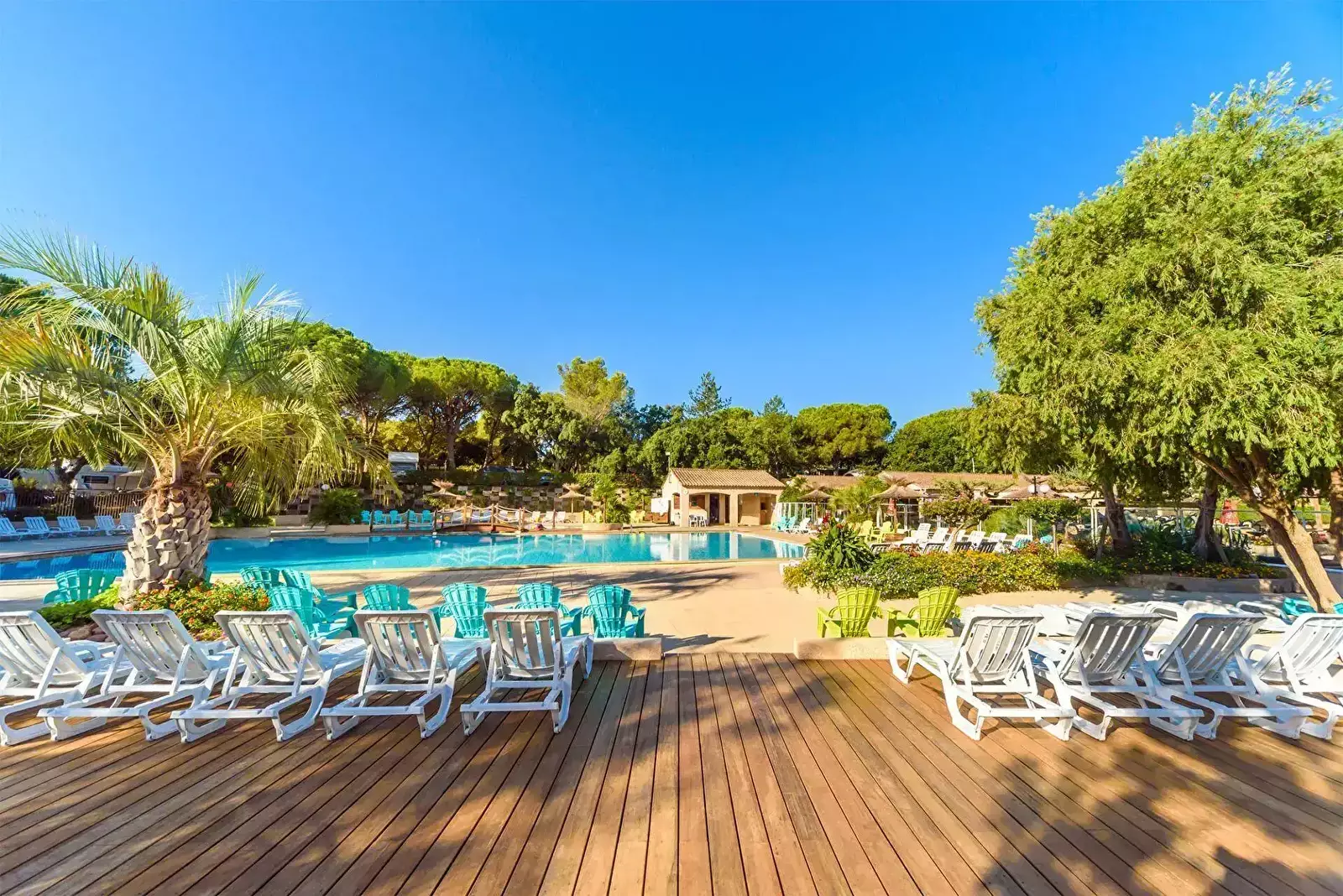 Zwembad Camping Leï Suves
