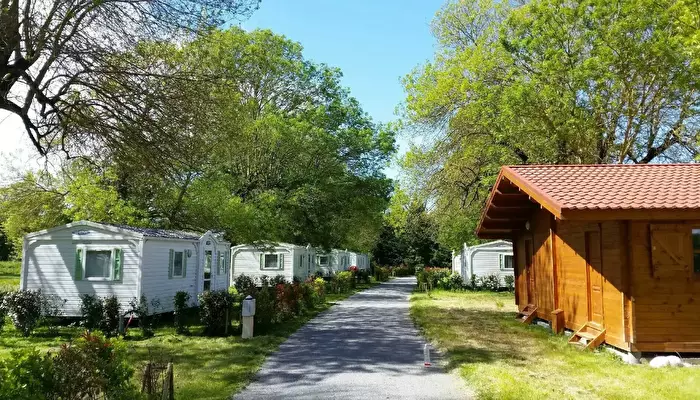 Camping Les 2 Salamandres.