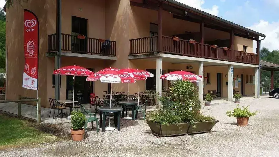 Generale Camping Les 4 Saisons
