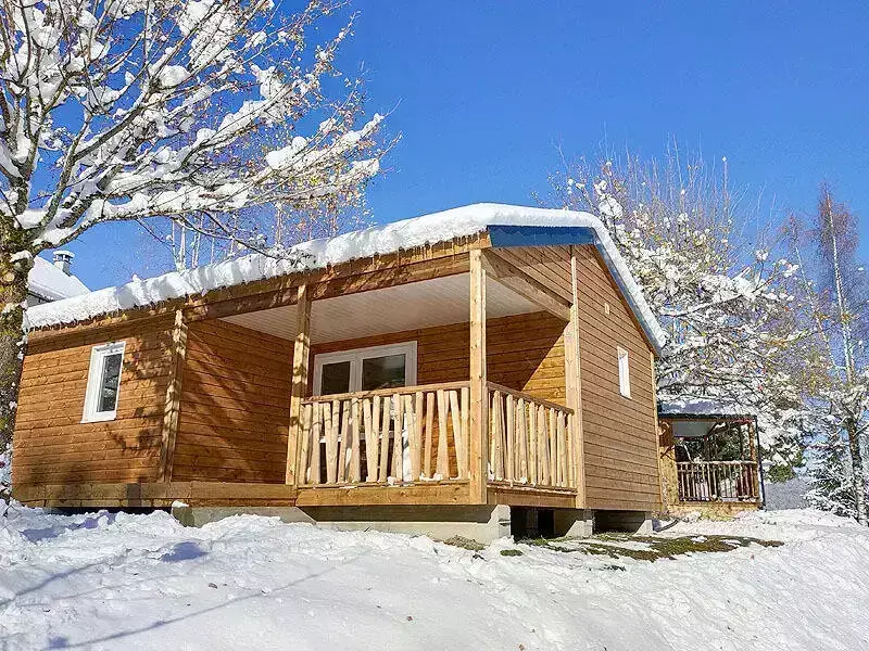 Chalet-Bungalow Camping Les 7 Laux
