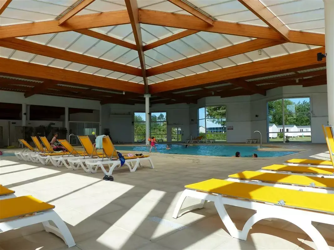 Piscina Camping Les Amiaux
