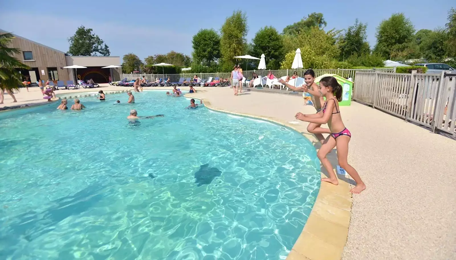 Piscina Camping Les Aubépines - Flower