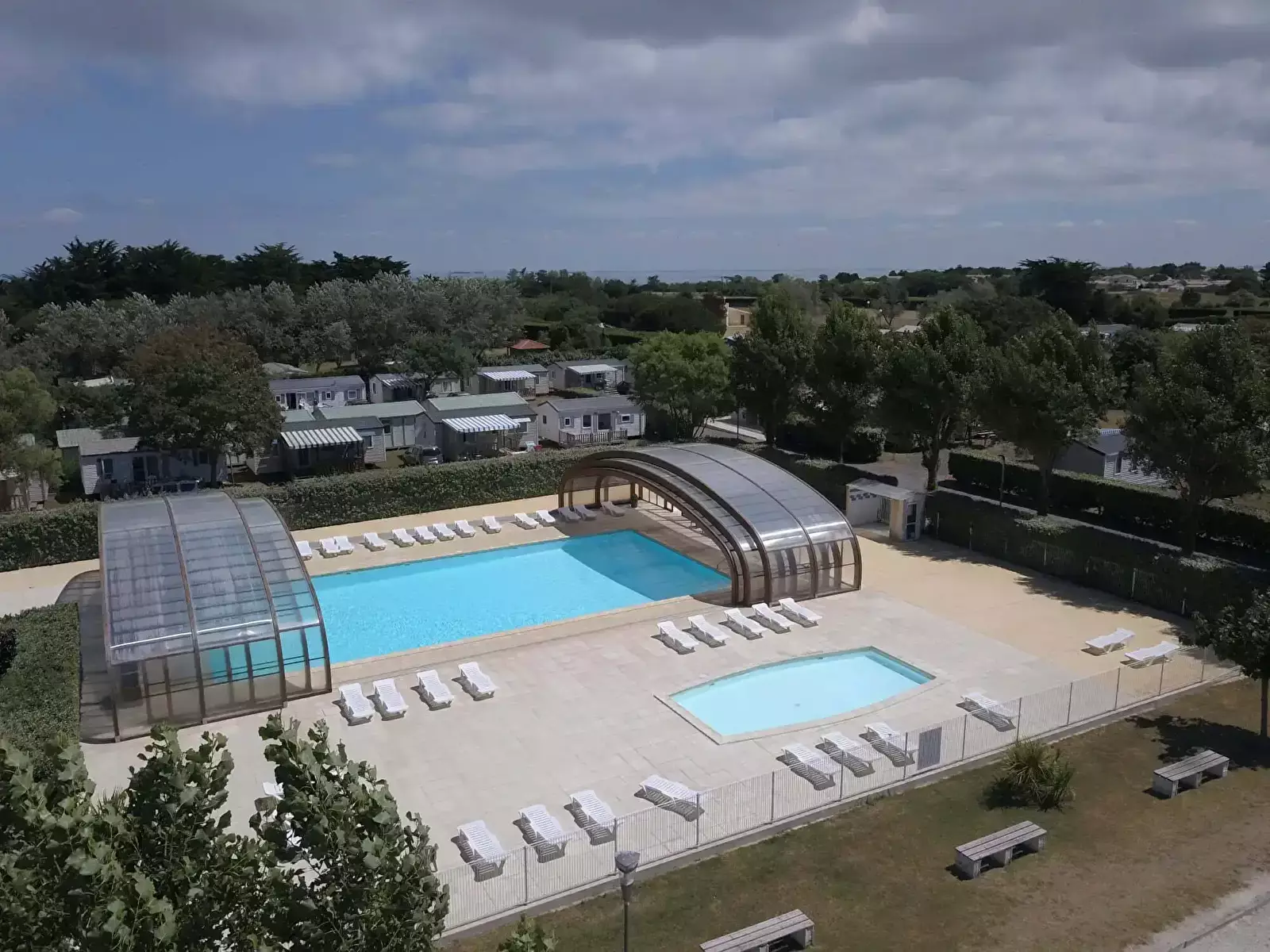 Swimming pool Camping Les Beaupins