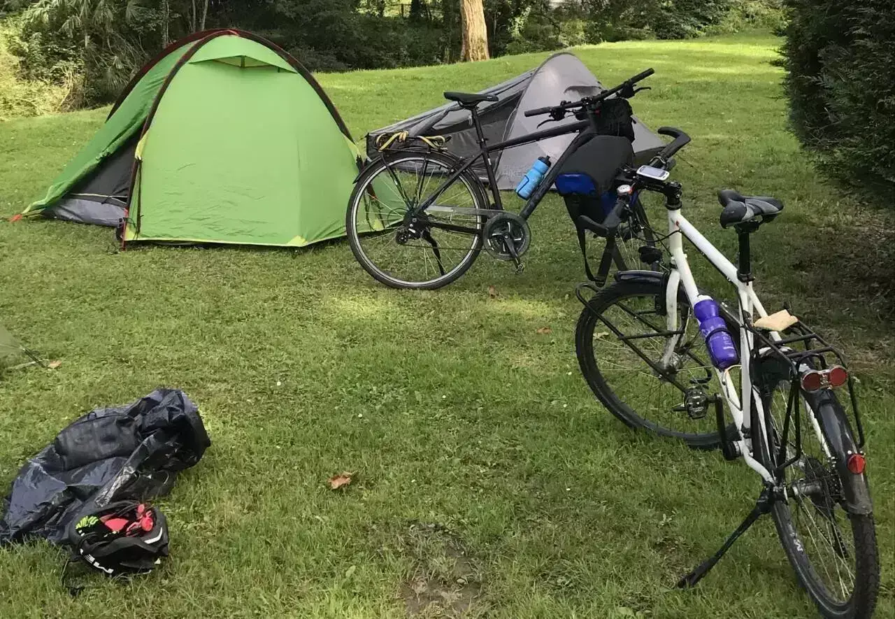 Plads Camping Les Berges D'ayron