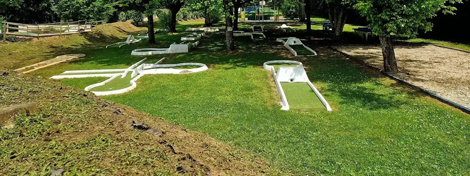 Mini golf Camping Les Bö-Bains