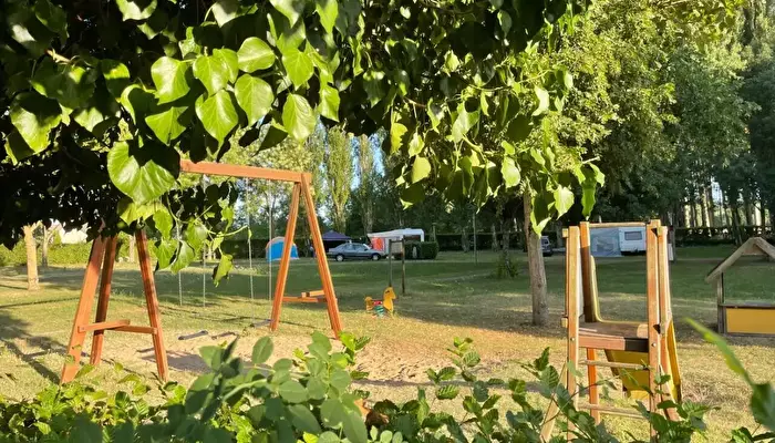 Camping Les Bords de Creuse - Onlycamp.