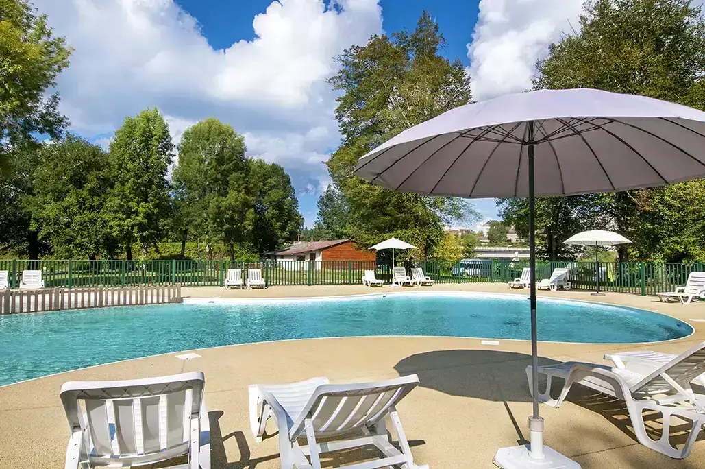 Zwembad Camping Les Borgnes